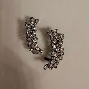 2 Piece Black & Silver Jewel Detail Ear Cuff